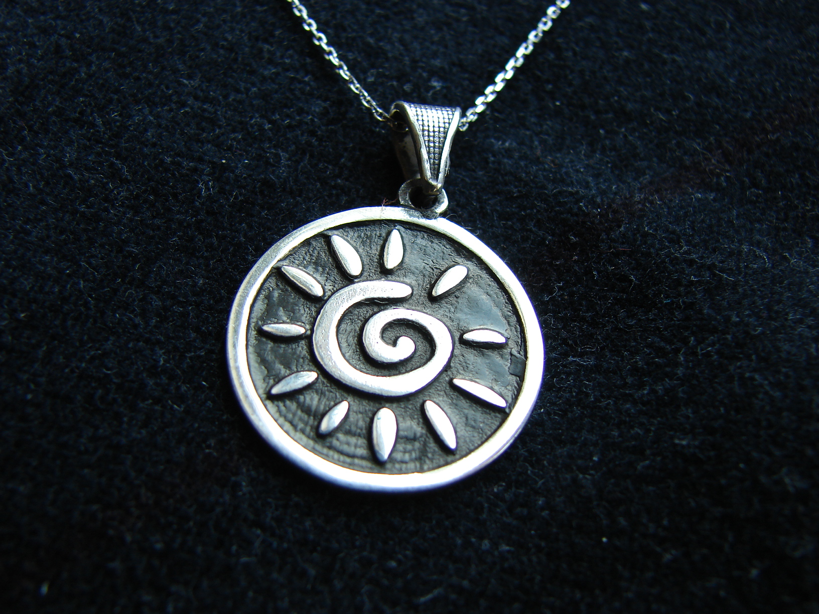 925 Sterling Silver Sun Pendant Necklace | Alhajas Huma
