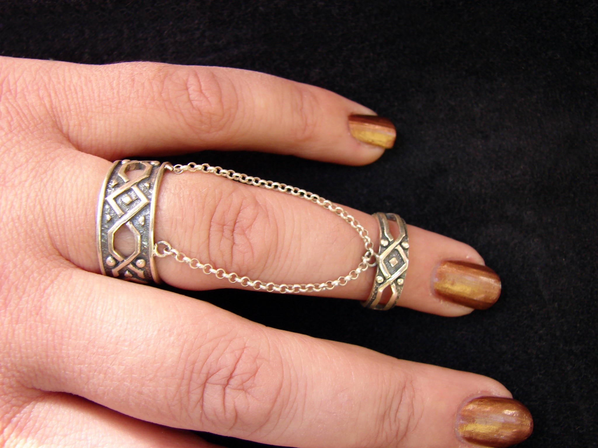 Chain linked on sale double ring